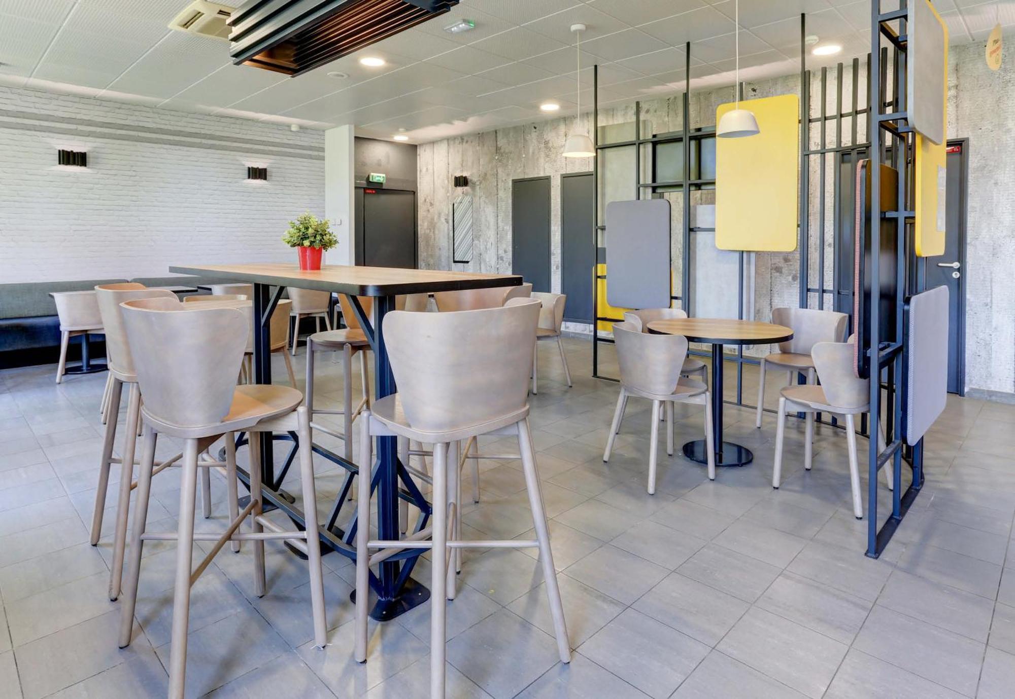 B&B Hotel Reims Bezannes Bagian luar foto