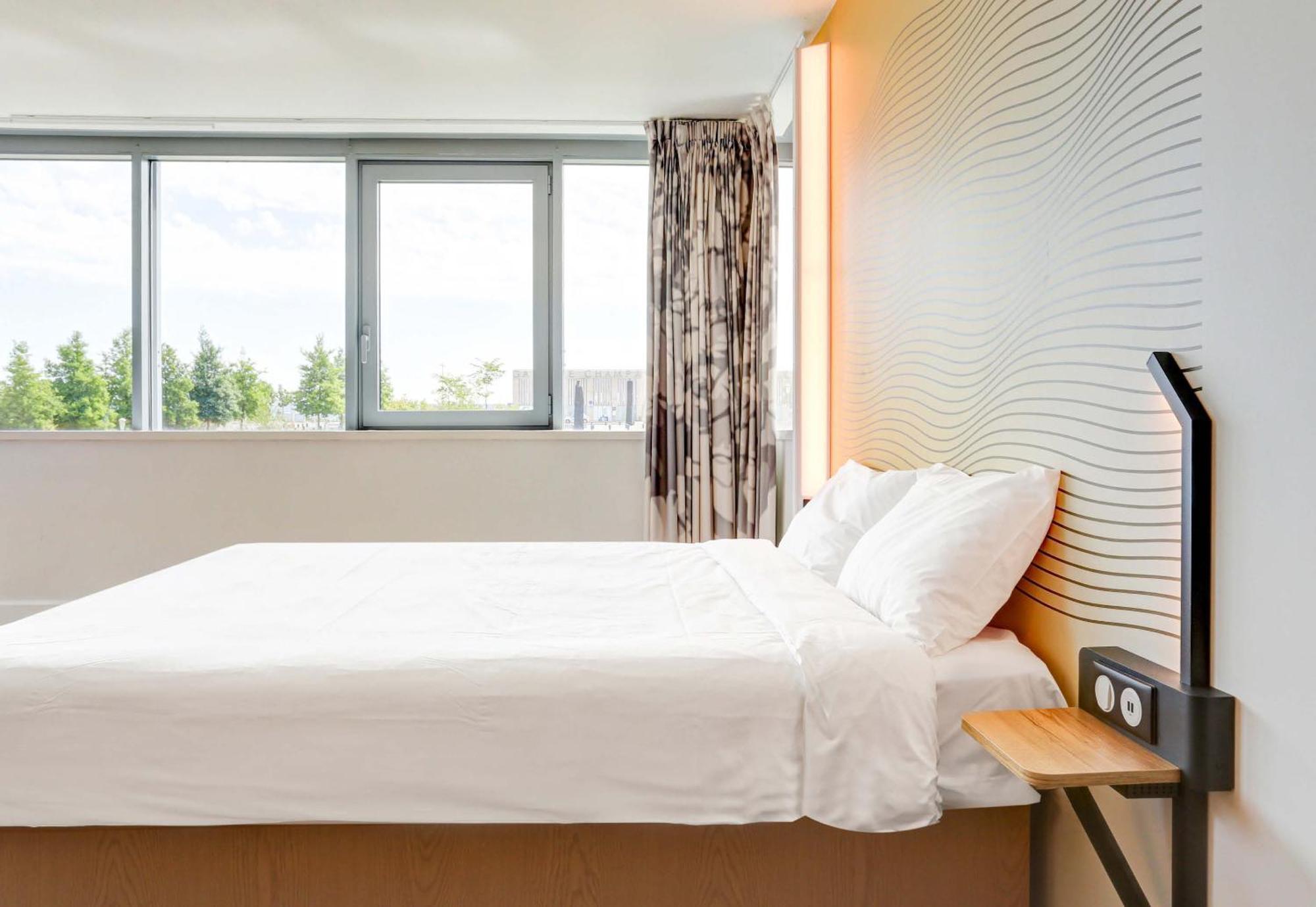 B&B Hotel Reims Bezannes Bagian luar foto