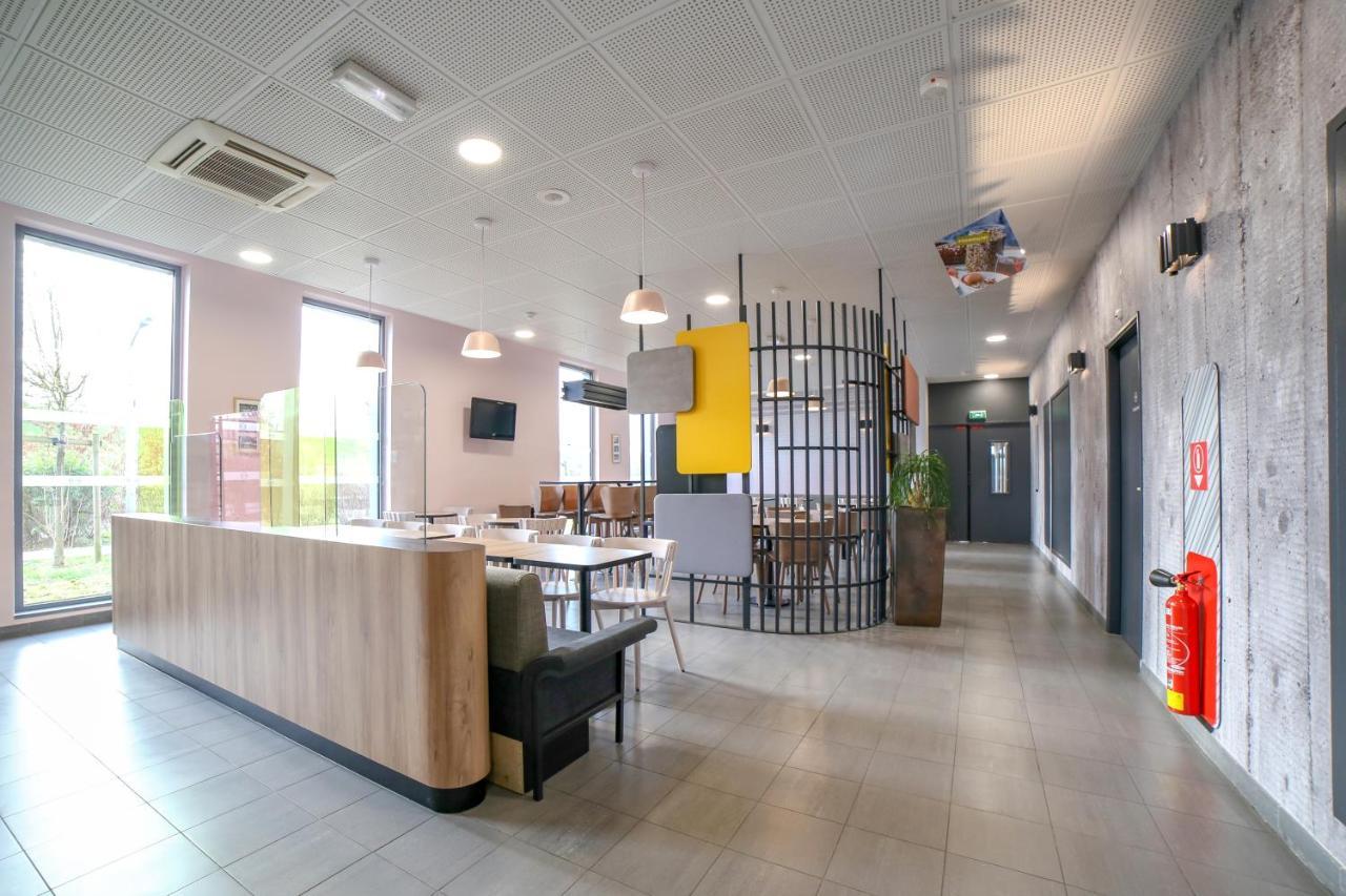 B&B Hotel Reims Bezannes Bagian luar foto