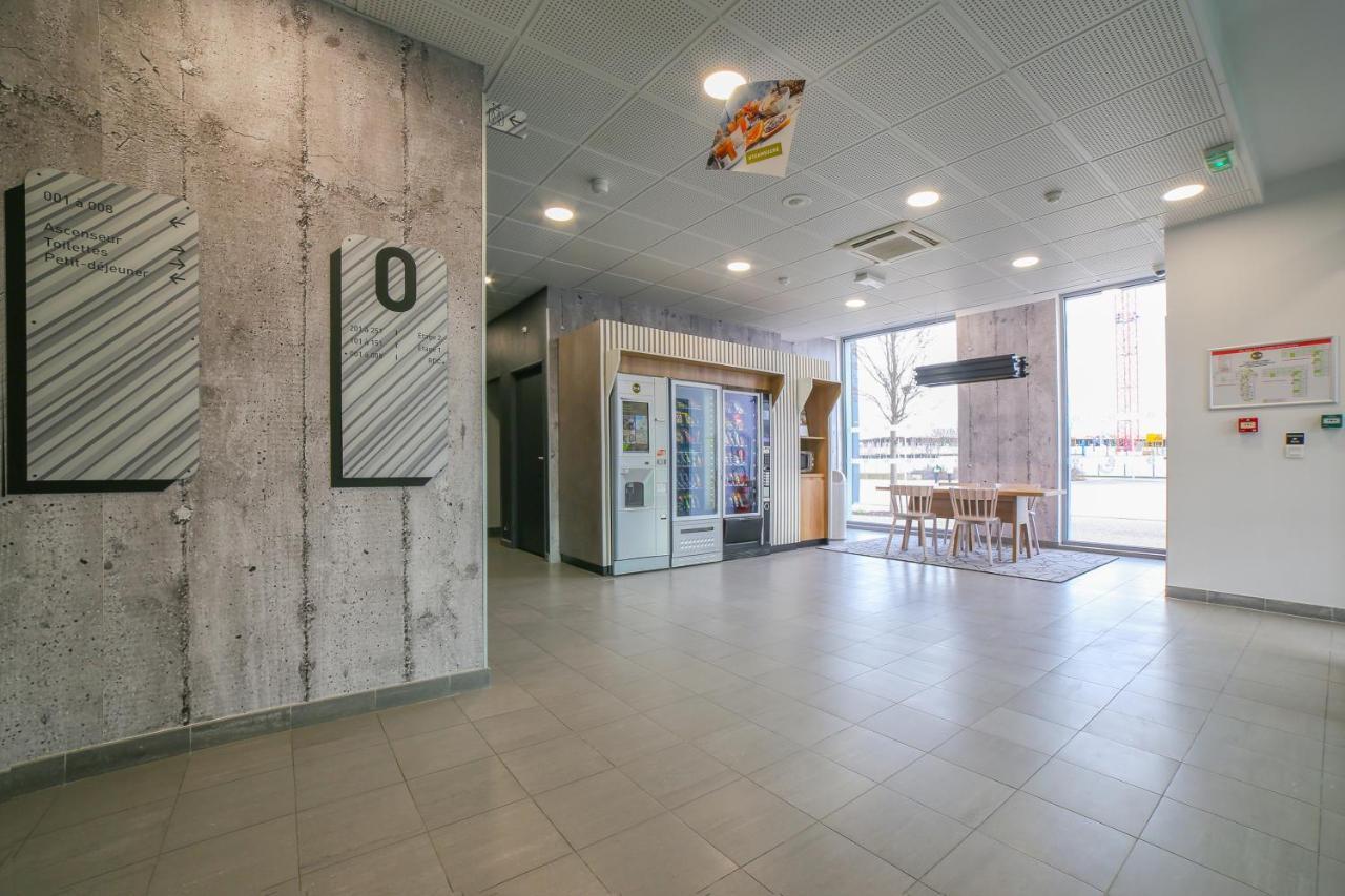 B&B Hotel Reims Bezannes Bagian luar foto